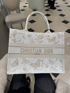 CHRISTIAN DIOR Medium Book Tote | 迪奧 手提袋 (中碼/白色)