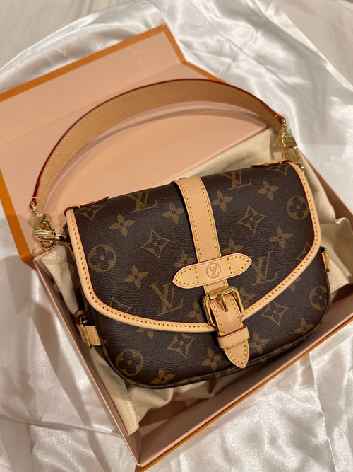 LOUIS VUITTON M46740 Saumur BB Bag | 路易威登 手袋 (啡色)