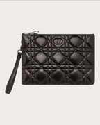 CHRISTIAN DIOR Large Dior Caro Daily Pouch | 迪奥 大码日常小手袋 (黑色) - LONDONKELLY