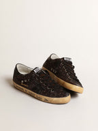 GOLDEN GOOSE Super - Star in brown glitter with black leather star and heel tab | 黃金鵝 Super - Star 棕色亮片款,搭配黑色皮革星星與後跟標籤(棕色) - LondonKelly 英國名牌代購