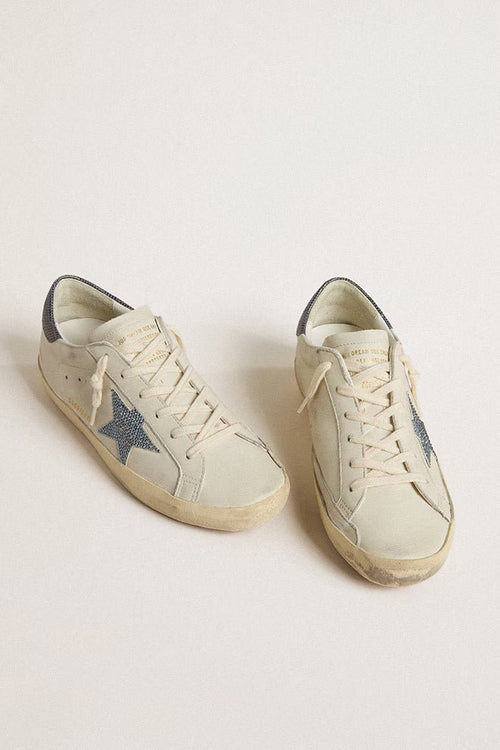 GOLDEN GOOSE Super - Star LTD with cream - colored leather star with Swarovski crystals and blue leather heel tab with lizard print | 黃金鵝 Super - Star LTD 搭配米白色皮革星星與施華洛世奇水晶,藍色鱷魚紋皮革後跟標籤(米白色) - LondonKelly 英國名牌代購