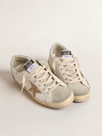 GOLDEN GOOSE Women's Super - Star with gold glitter star and ice - gray suede inserts | 黃金鵝 女款 Super - Star 搭配金色亮片星星與冰灰色麂皮拼接(白色) - LondonKelly 英國名牌代購