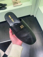 MIU MIU Leather Slippers(Black) - LONDONKELLY 英國名牌代購