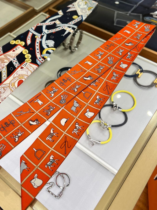HERMES Orange Twillly | 愛馬仕 小絲巾 (橙色)