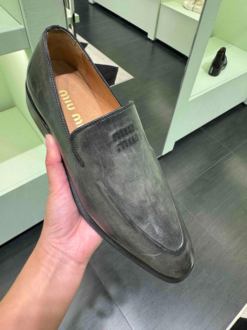 MIU MIU Leather Loafers(2 Colors)