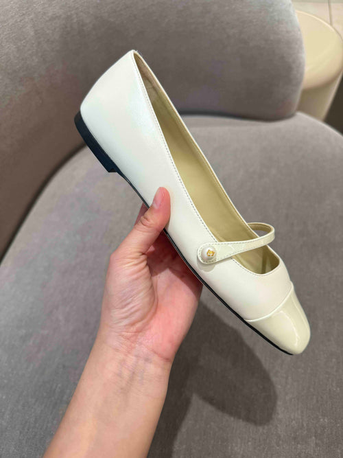 JIMMY CHOO Elisa Flat Patent Leather(Latte)