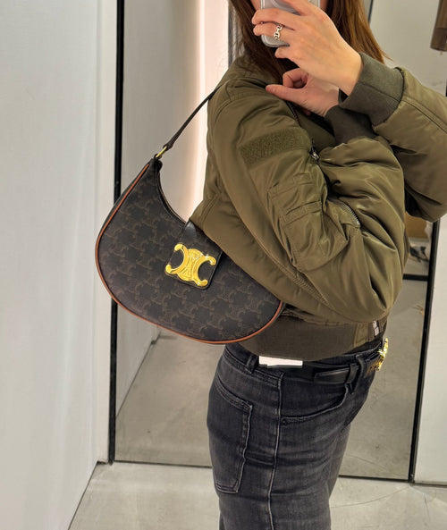 [2023 新款] CELINE Ava Triomphe Bag | 賽琳 Ava 腋下袋 (啡色老花)