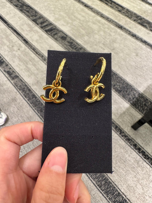 CHANEL ABC696 CC Drop Hoop Earrings(Gold) - LONDONKELLY 英國名牌代購